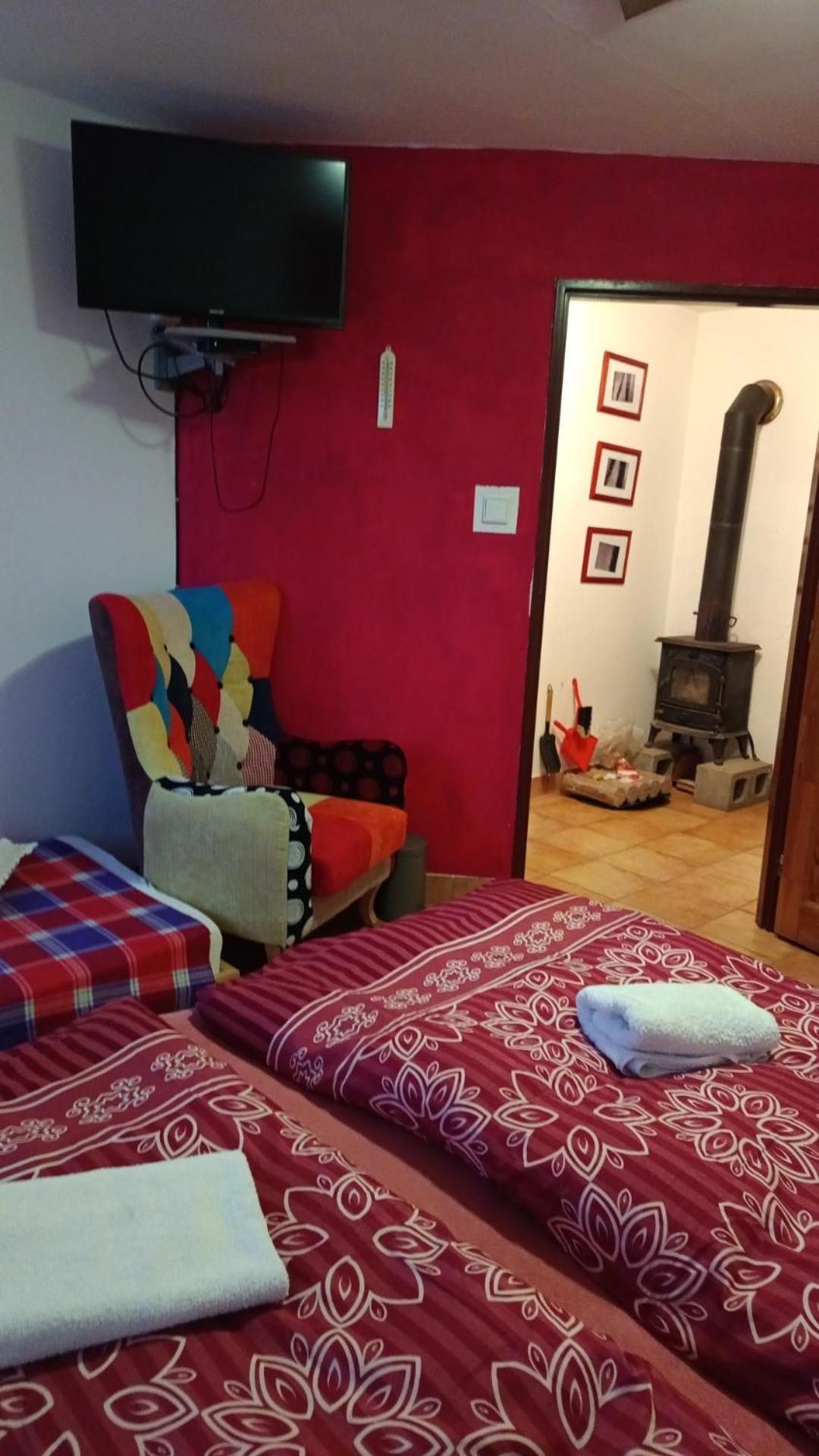 Vinny Sklep Kovarna Rohatec Room photo